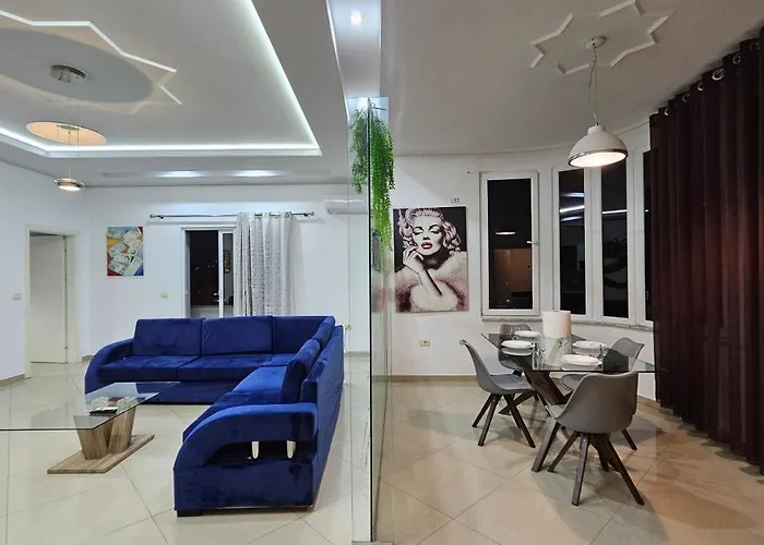 Aura Apartment